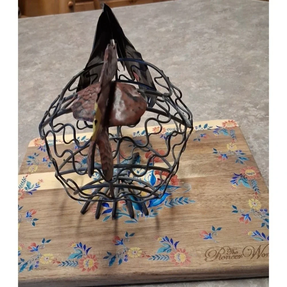 Vntg Country Egg Holder Wire Rooster Basket Rustic Kitchen Decor